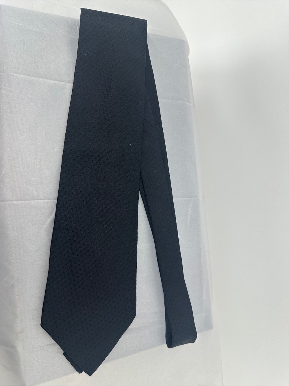 ike behar black jacquard silk tie